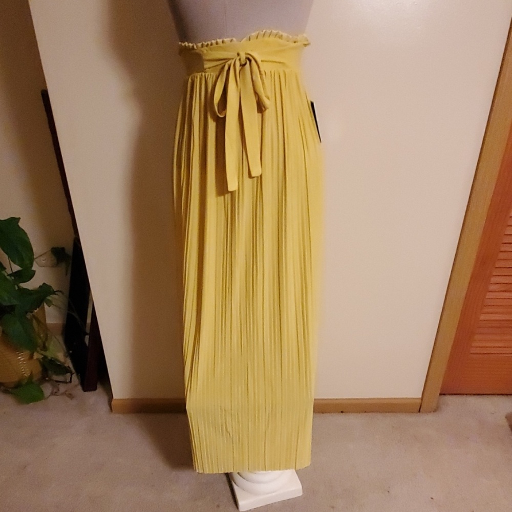 Soho Apparel pleated skirt